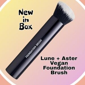 NWT Lune + Aster High Performance Vegan Foundation Brush